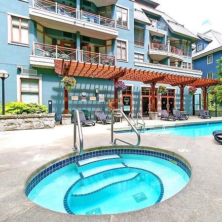 Alpenglow Lodge Bear Wonder One Bedroom By Mva Whistler Exteriör bild
